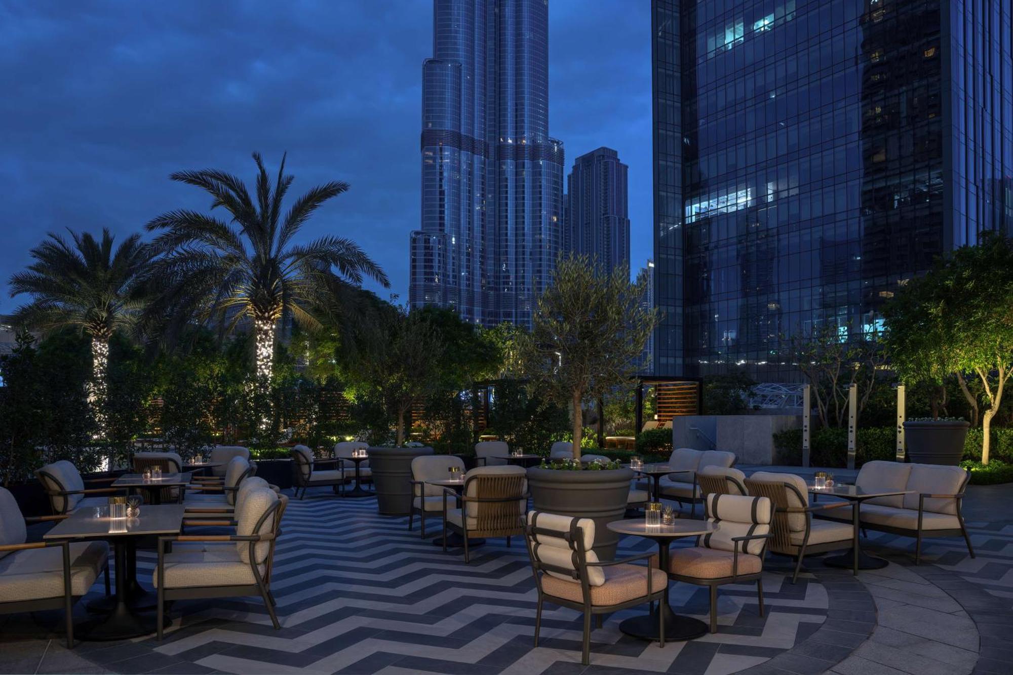 Kempinski The Boulevard Dubai Bagian luar foto The Park, Hyderabad